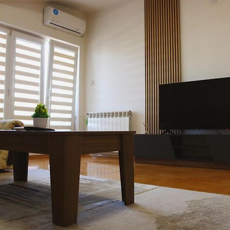 S Apartment Скопье Экстерьер фото